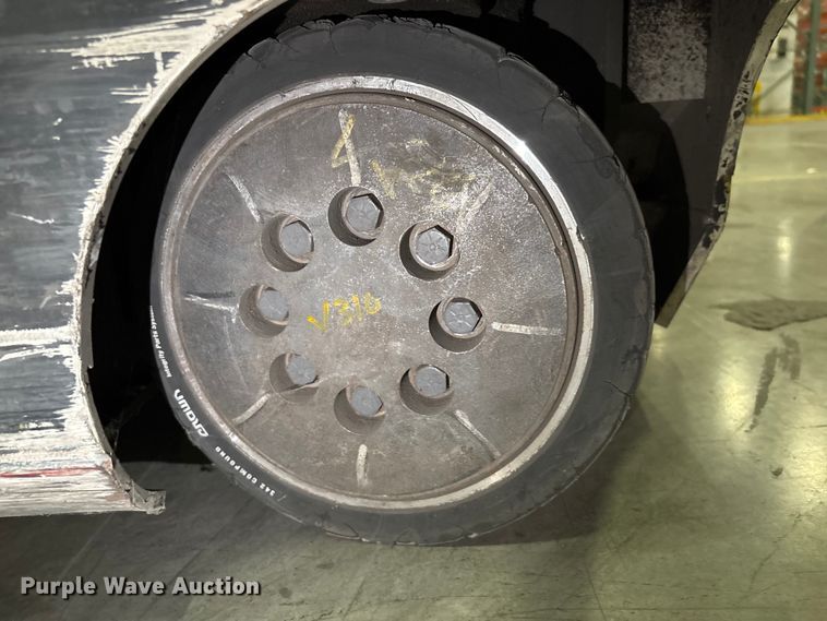 image for item EU4513 2017 Crown RM6095S-45 reach truck