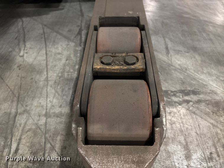 image for item EU4513 2017 Crown RM6095S-45 reach truck