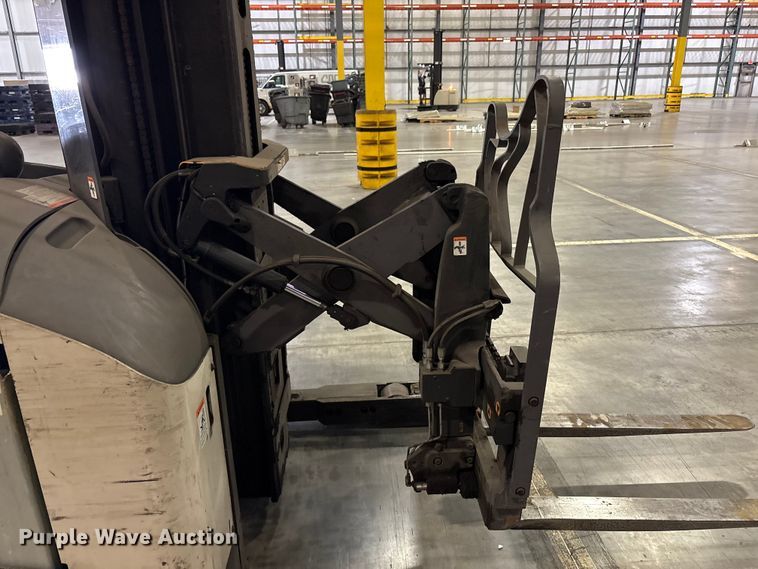 image for item EU4514 2017 Crown RM6095S-45 reach truck