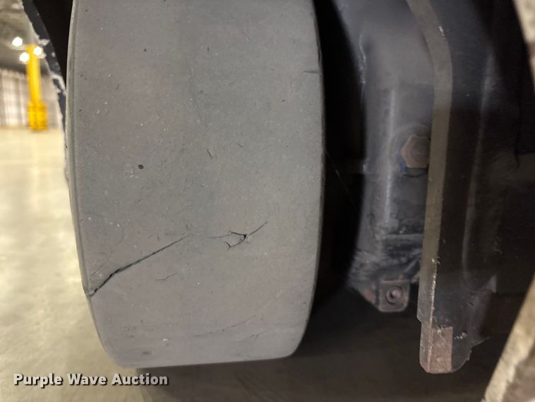 image for item EU4514 2017 Crown RM6095S-45 reach truck