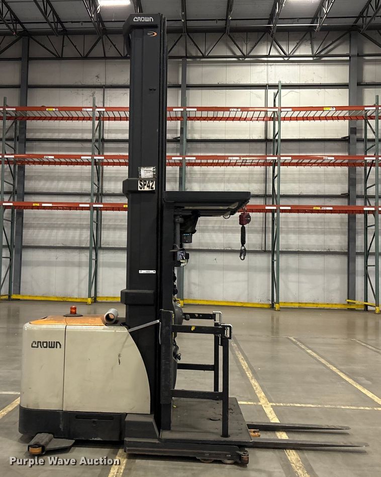 image for item EU4516 2018 Crown SP4050-30 order picker