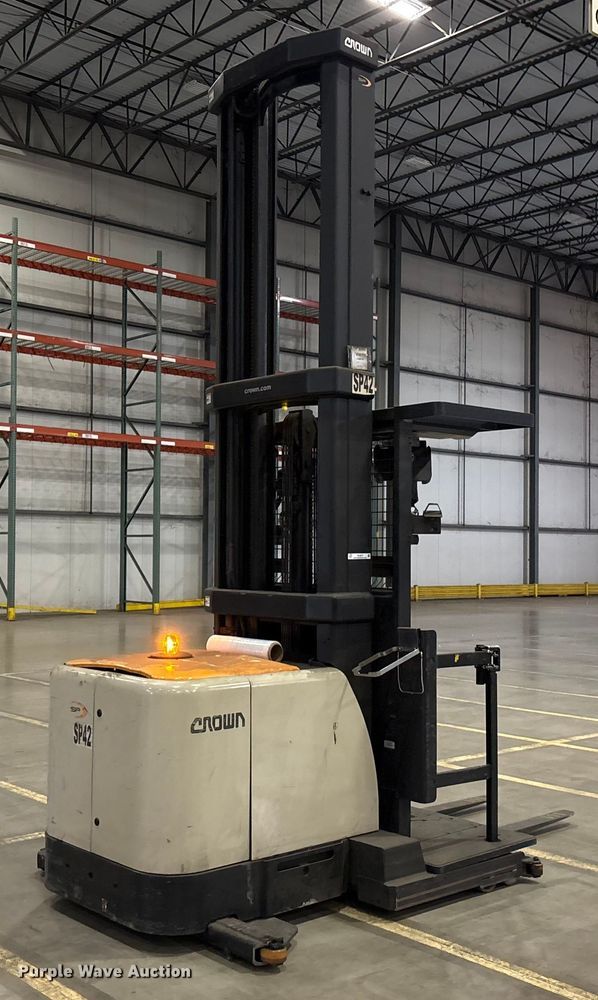 image for item EU4516 2018 Crown SP4050-30 order picker