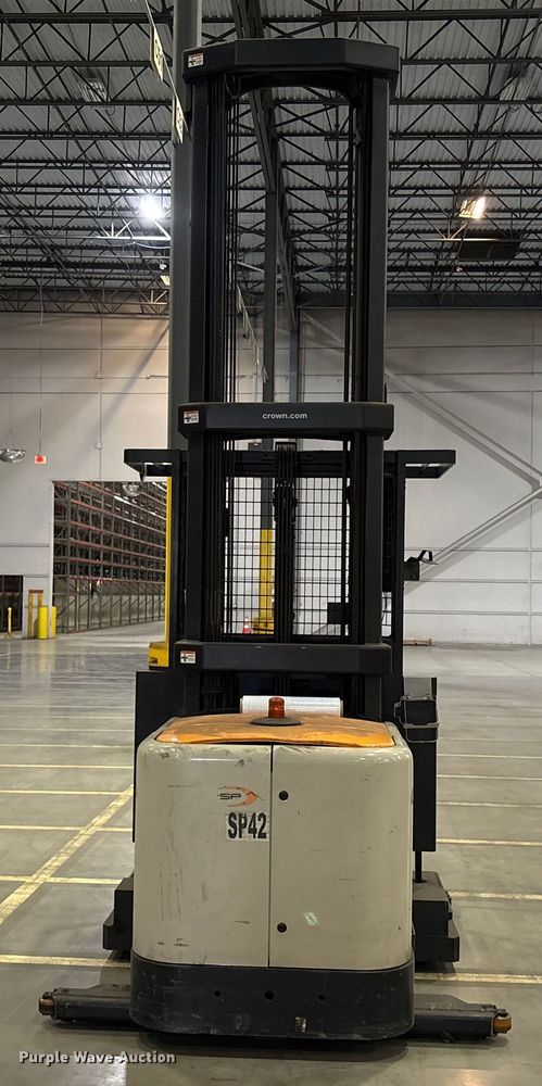 image for item EU4516 2018 Crown SP4050-30 order picker