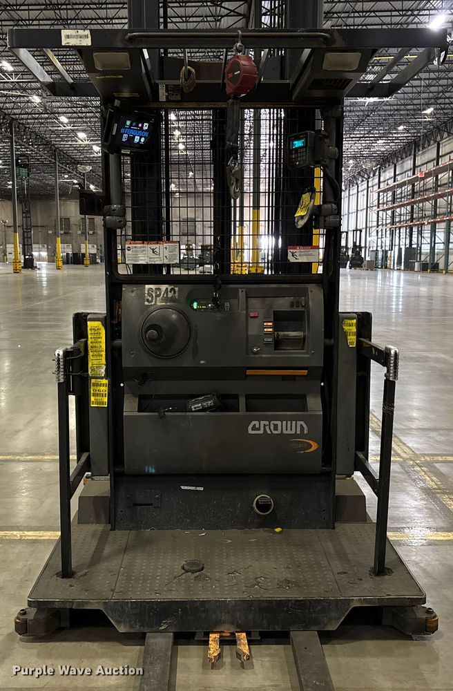 image for item EU4516 2018 Crown SP4050-30 order picker