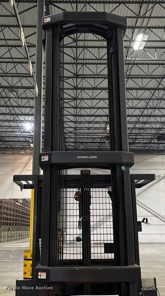 image for item EU4516 2018 Crown SP4050-30 order picker