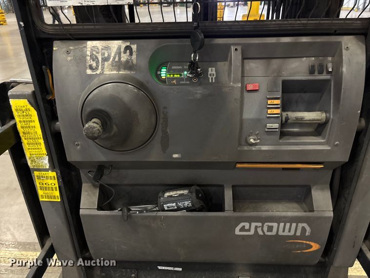 image for item EU4516 2018 Crown SP4050-30 order picker