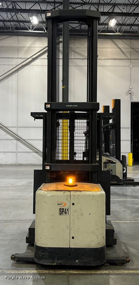 image for item EU4517 2018 Crown SP4050-30 order picker