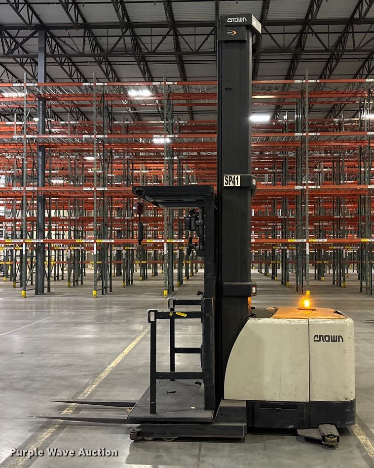 image for item EU4517 2018 Crown SP4050-30 order picker