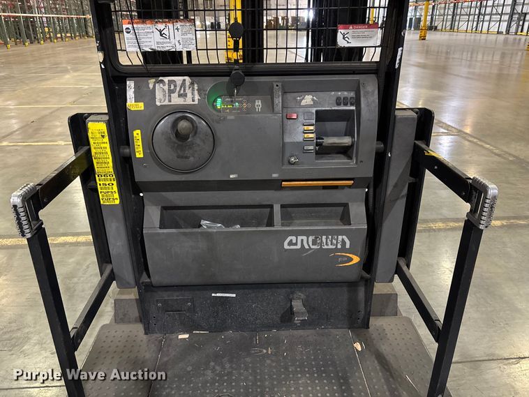 image for item EU4517 2018 Crown SP4050-30 order picker