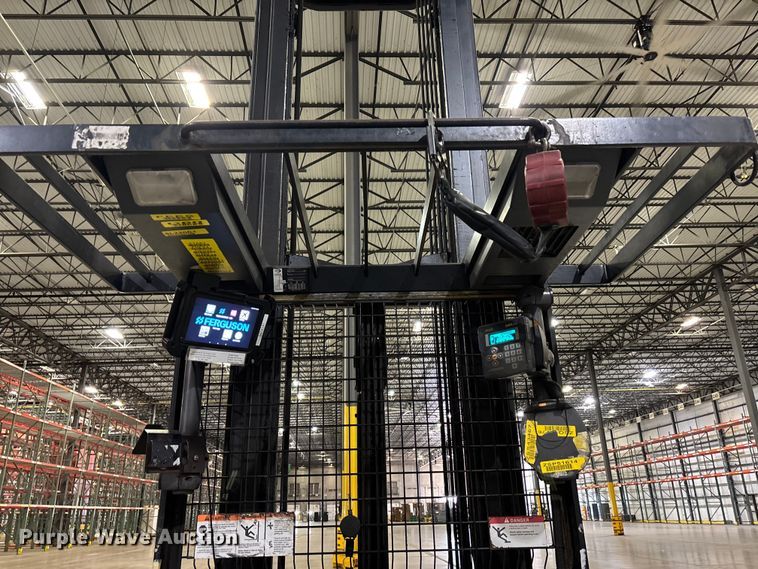 image for item EU4517 2018 Crown SP4050-30 order picker