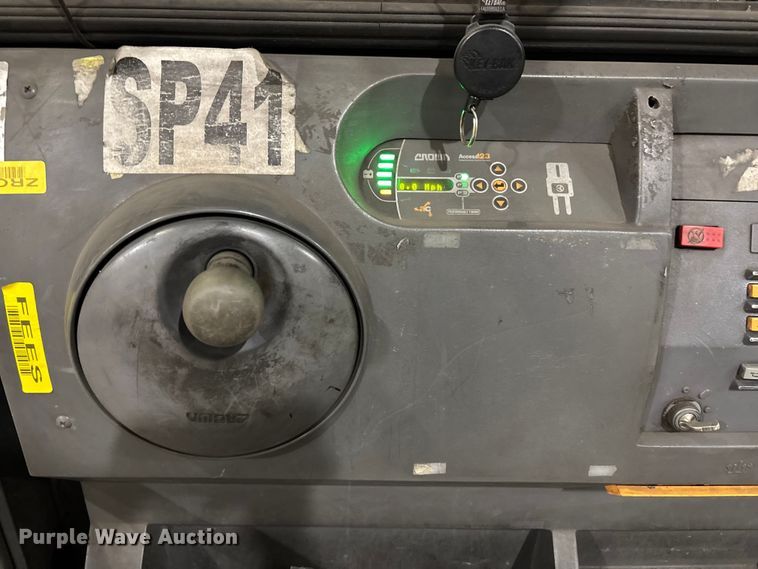 image for item EU4517 2018 Crown SP4050-30 order picker