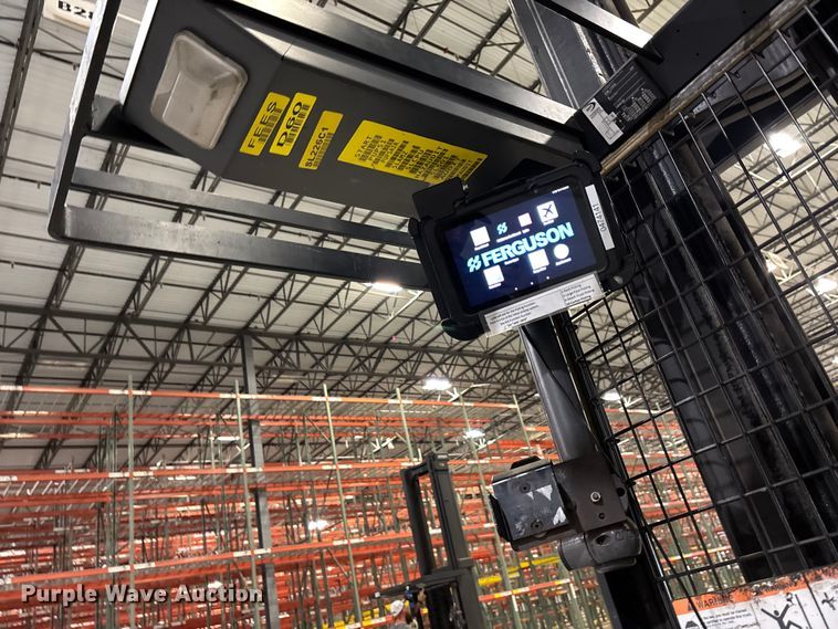 image for item EU4517 2018 Crown SP4050-30 order picker