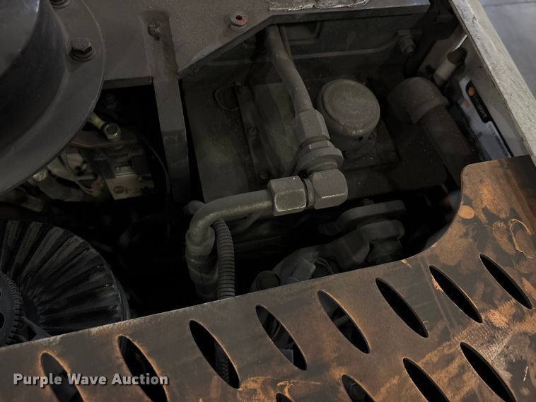 image for item EU4517 2018 Crown SP4050-30 order picker