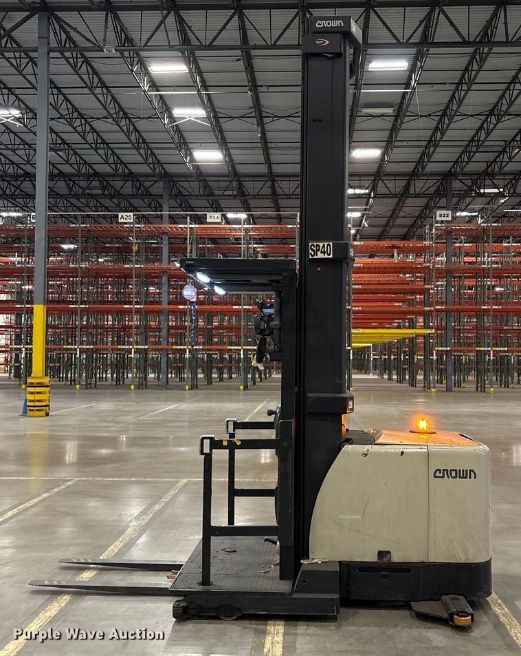 image for item EU4518 2018 Crown SP4050-30 order picker