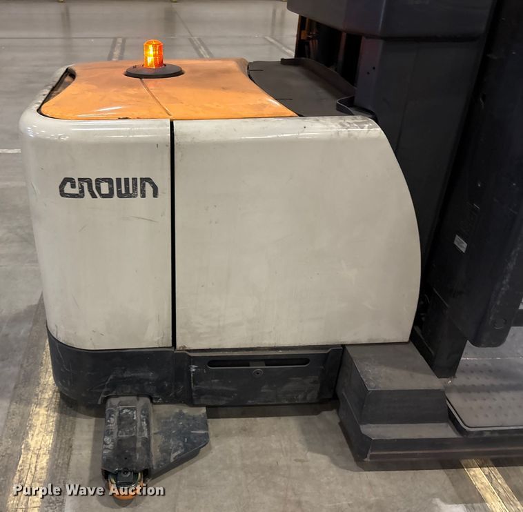 image for item EU4518 2018 Crown SP4050-30 order picker