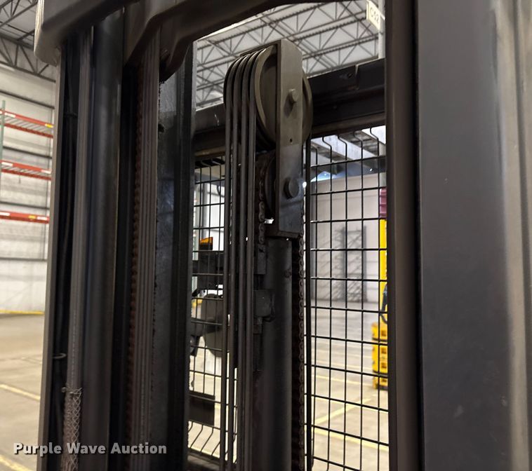 image for item EU4518 2018 Crown SP4050-30 order picker