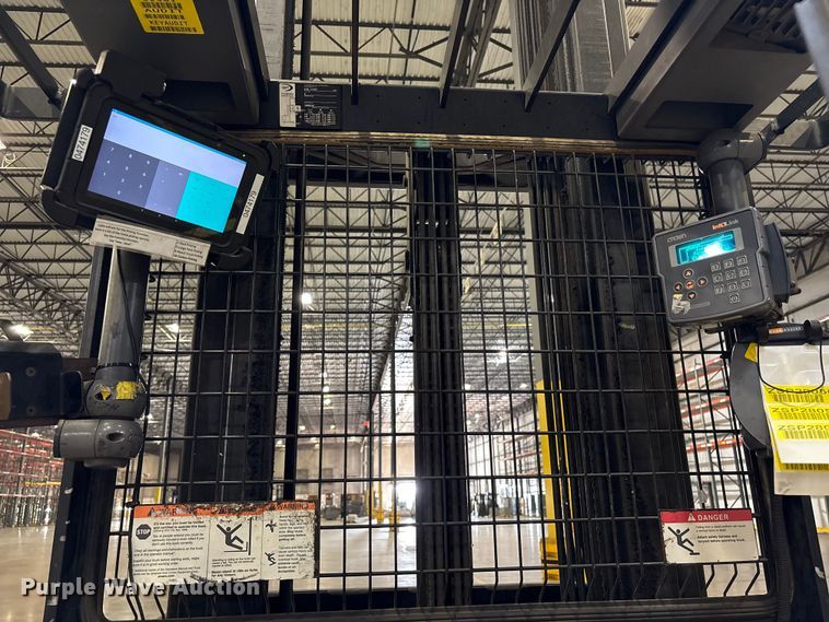 image for item EU4518 2018 Crown SP4050-30 order picker