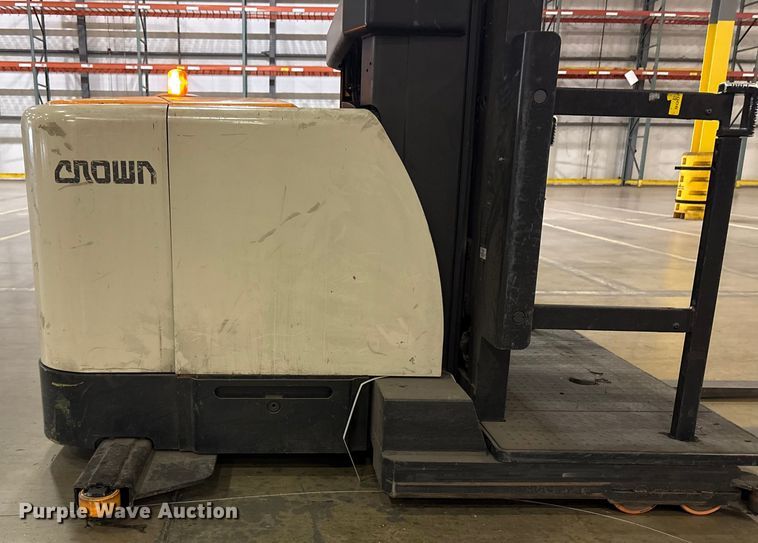 image for item EU4519 2018 Crown SP4050-30 order picker