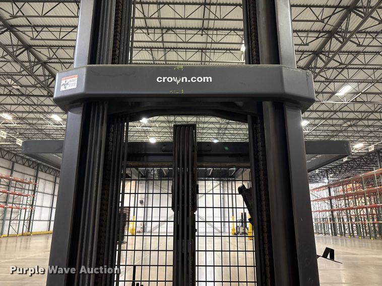 image for item EU4519 2018 Crown SP4050-30 order picker