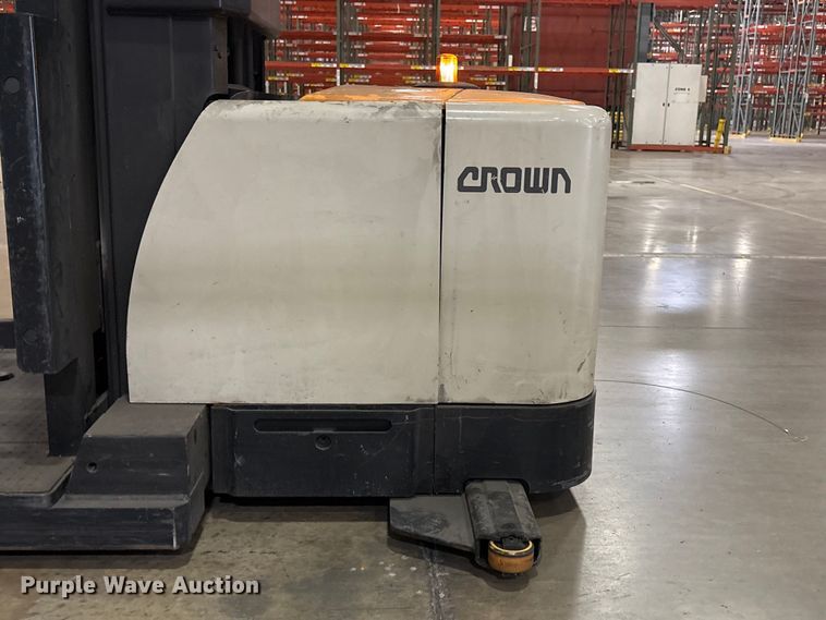 image for item EU4519 2018 Crown SP4050-30 order picker