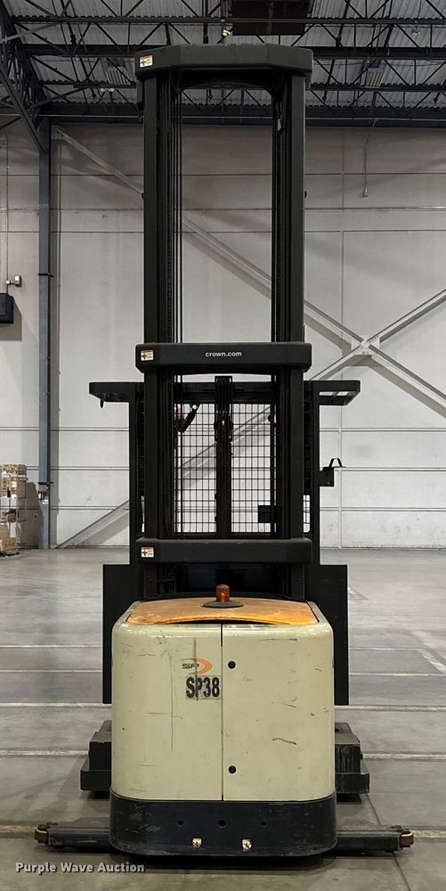 image for item EU4520 2018 Crown SP4050-30 order picker