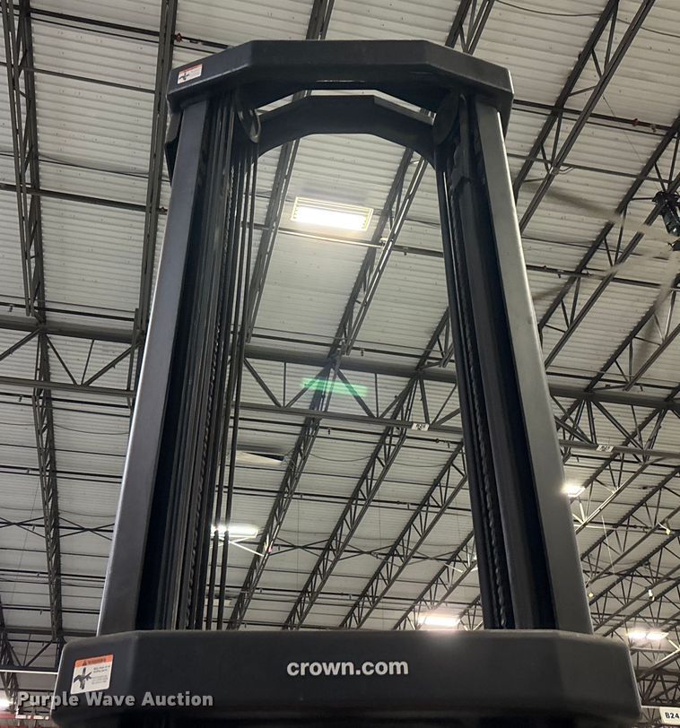 image for item EU4520 2018 Crown SP4050-30 order picker