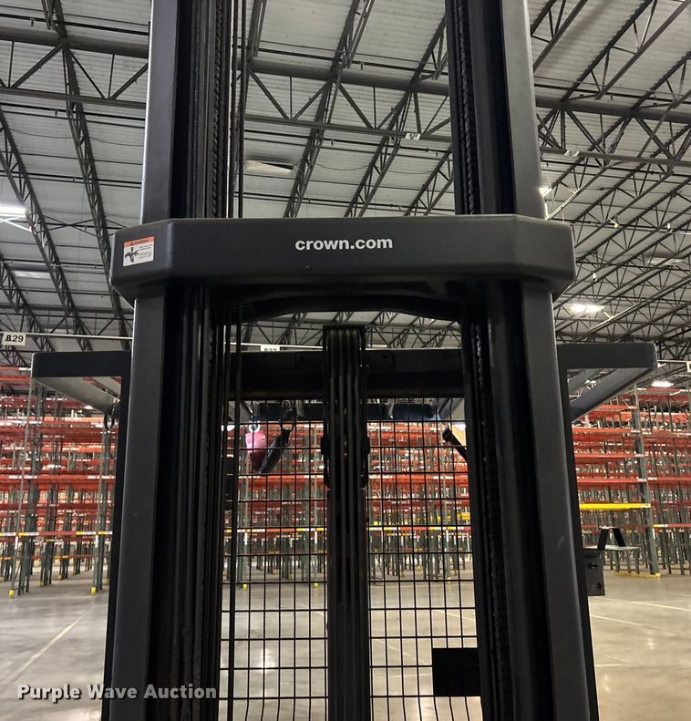 image for item EU4520 2018 Crown SP4050-30 order picker