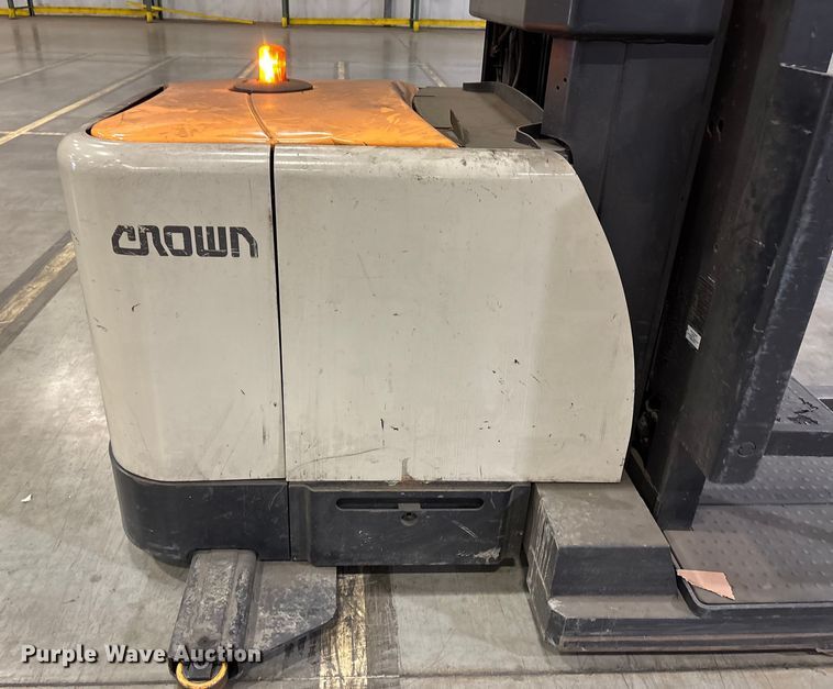 image for item EU4520 2018 Crown SP4050-30 order picker