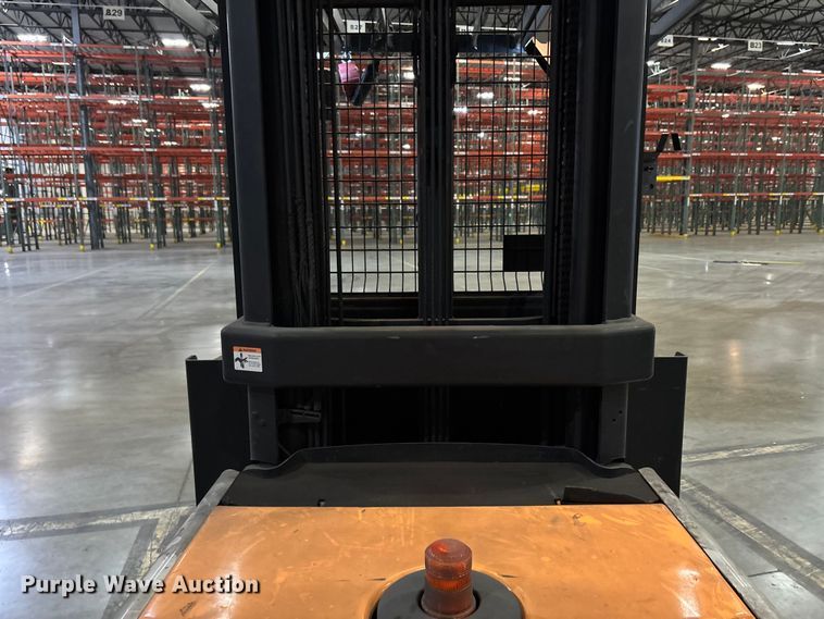 image for item EU4520 2018 Crown SP4050-30 order picker