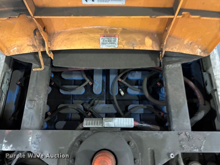 image for item EU4520 2018 Crown SP4050-30 order picker