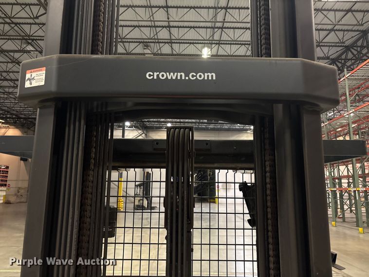 image for item EU4521 2018 Crown SP4050-30 order picker