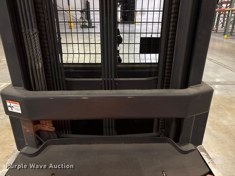 image for item EU4521 2018 Crown SP4050-30 order picker