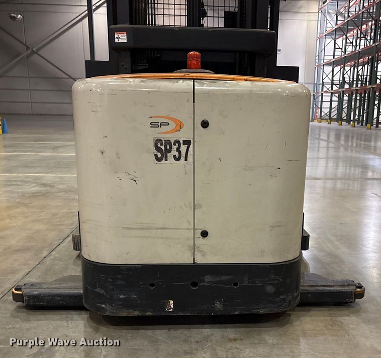 image for item EU4521 2018 Crown SP4050-30 order picker