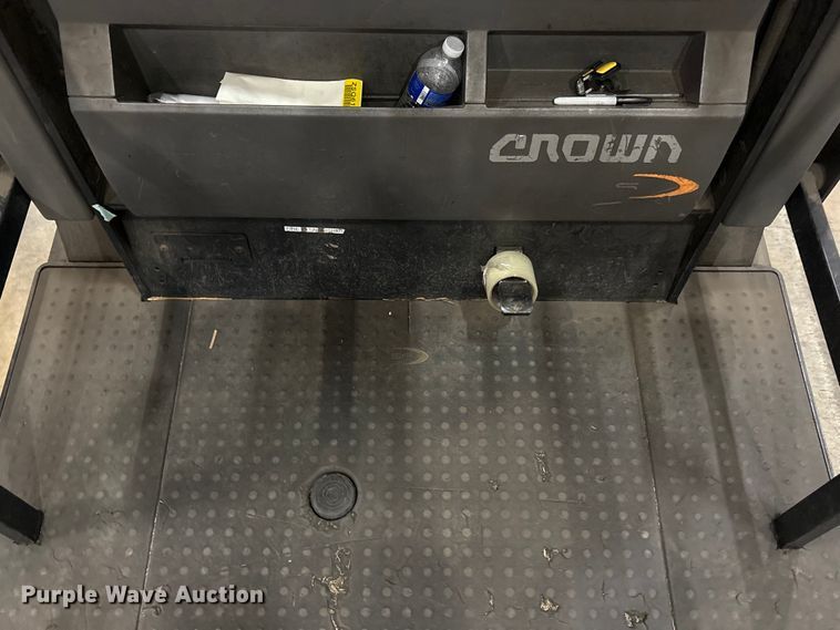 image for item EU4521 2018 Crown SP4050-30 order picker