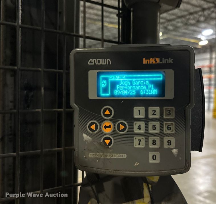 image for item EU4521 2018 Crown SP4050-30 order picker