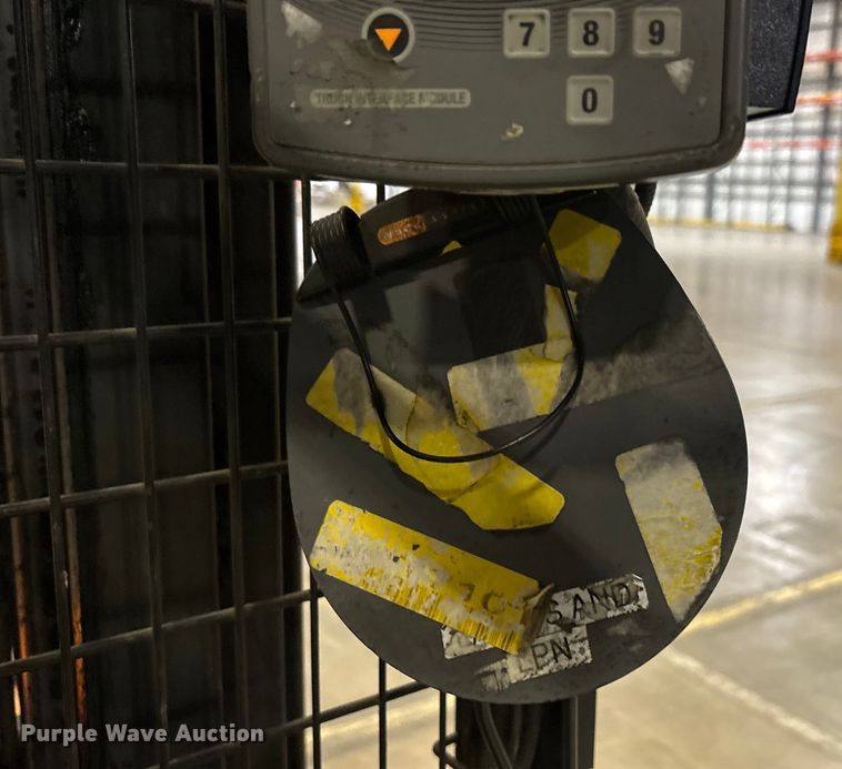 image for item EU4521 2018 Crown SP4050-30 order picker