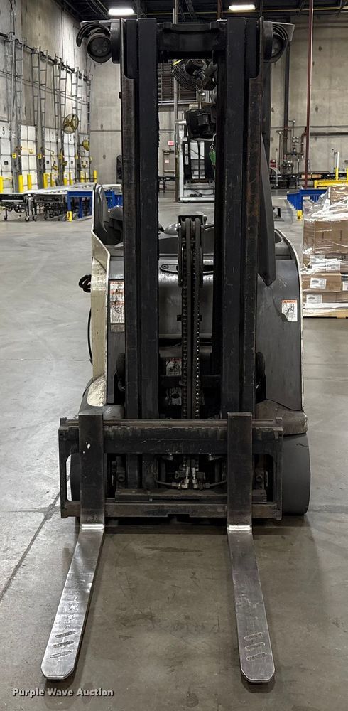 image for item EU4524 2017 Crown RC5545-40 order picker