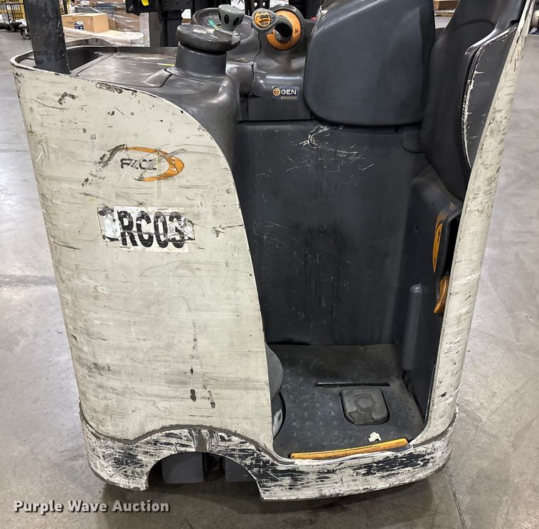 image for item EU4524 2017 Crown RC5545-40 order picker