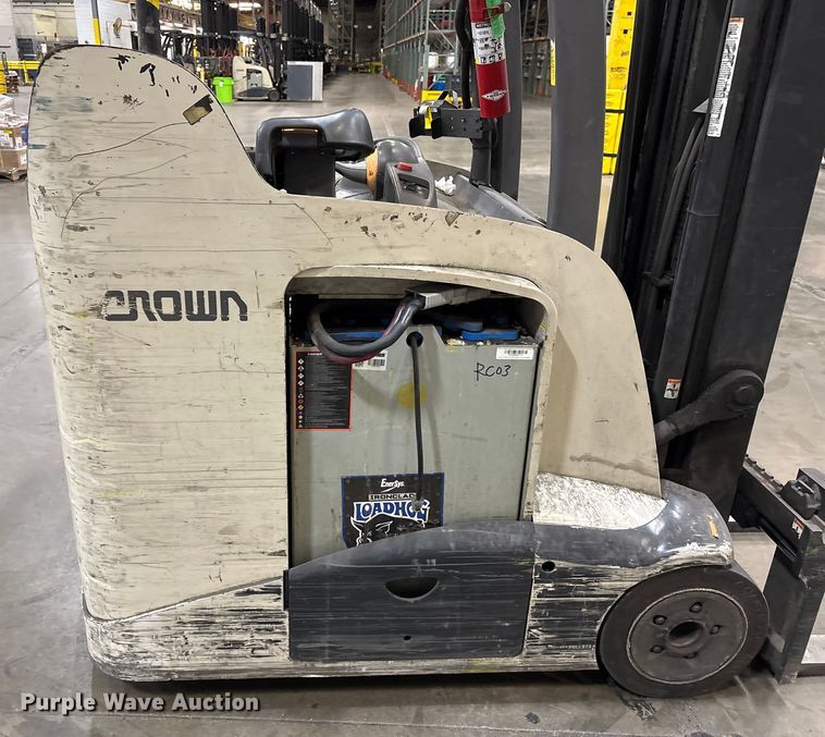 image for item EU4524 2017 Crown RC5545-40 order picker