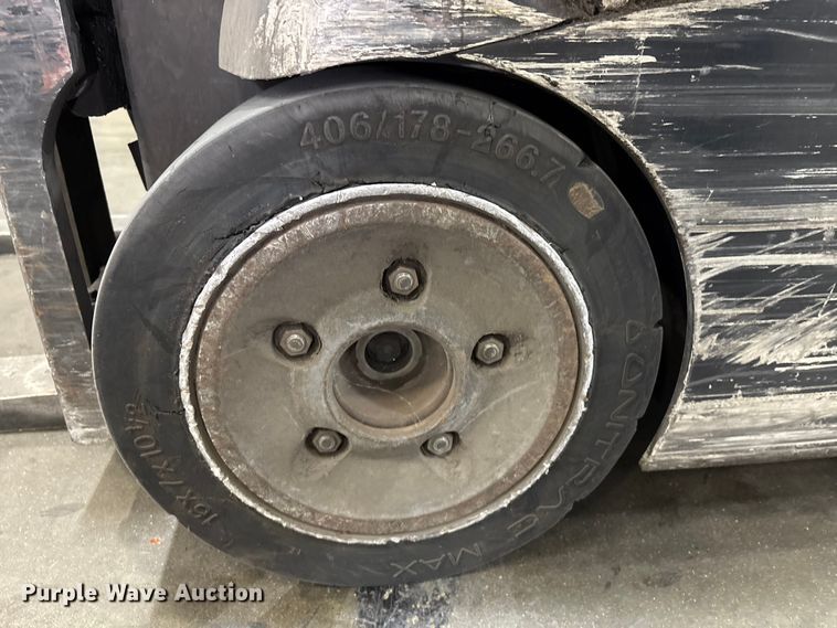 image for item EU4524 2017 Crown RC5545-40 order picker