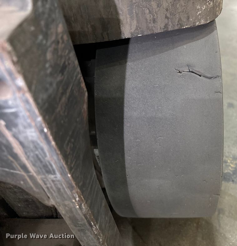 image for item EU4524 2017 Crown RC5545-40 order picker