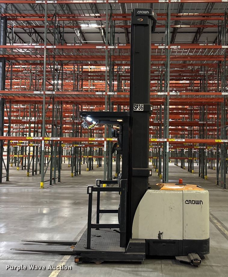 image for item EU4526 2018 Crown SP4050-30 order picker