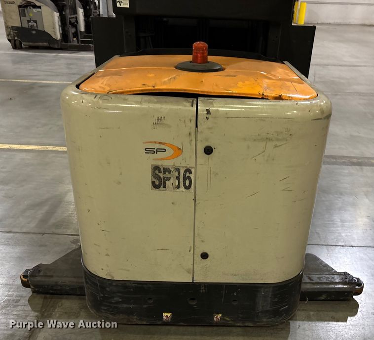 image for item EU4526 2018 Crown SP4050-30 order picker