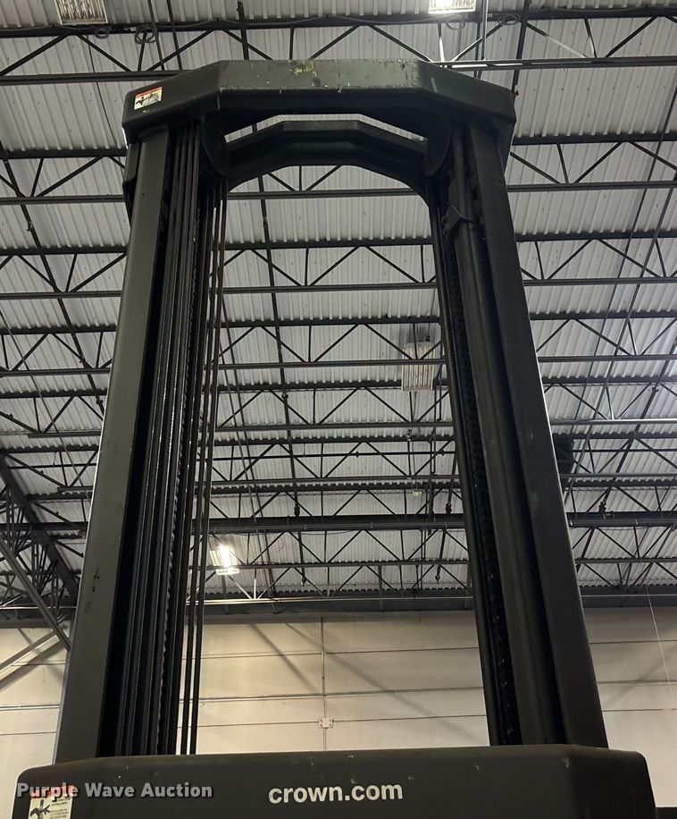 image for item EU4526 2018 Crown SP4050-30 order picker