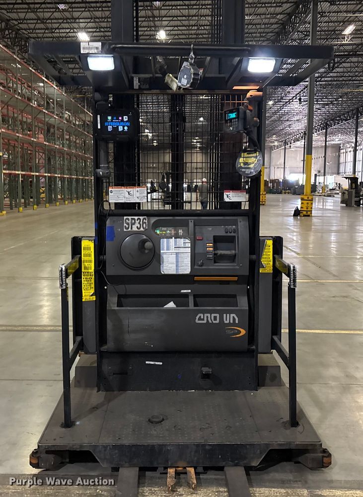 image for item EU4526 2018 Crown SP4050-30 order picker