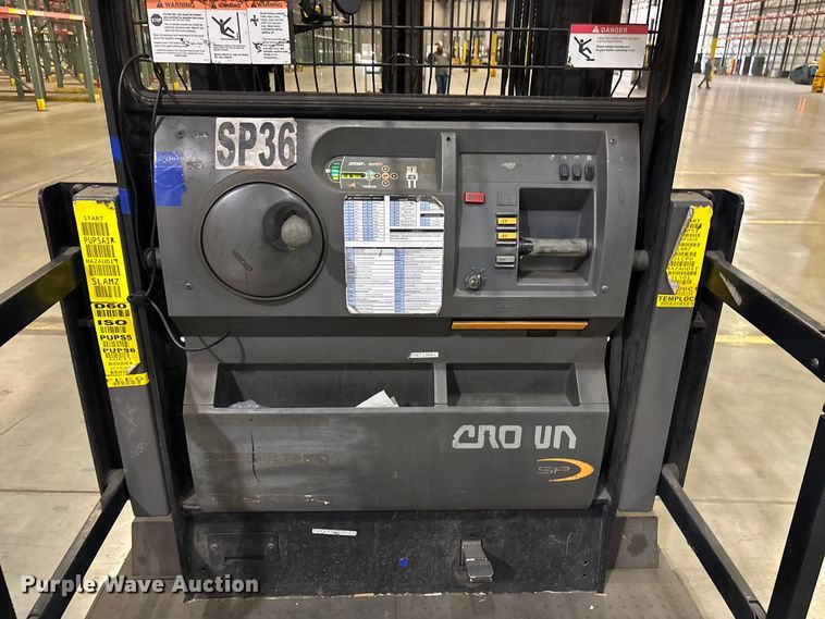 image for item EU4526 2018 Crown SP4050-30 order picker