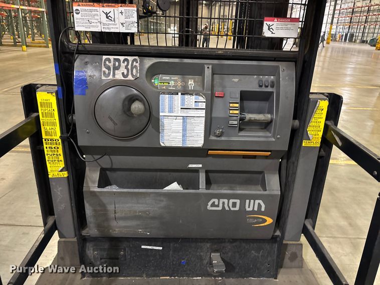 image for item EU4526 2018 Crown SP4050-30 order picker