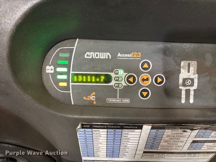 image for item EU4526 2018 Crown SP4050-30 order picker