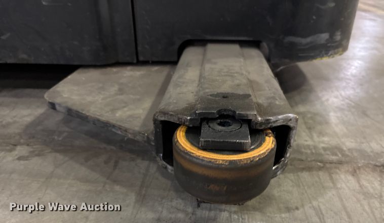 image for item EU4526 2018 Crown SP4050-30 order picker