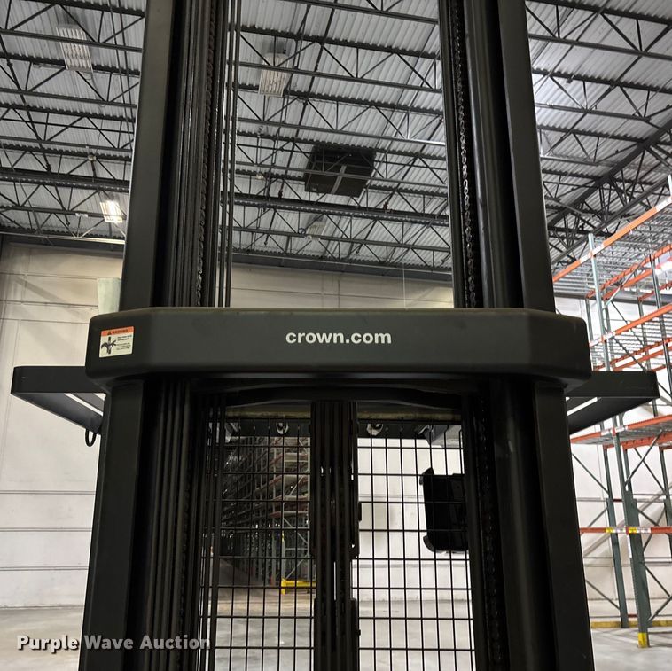 image for item EU4527 2018 Crown SP4050-30 order picker